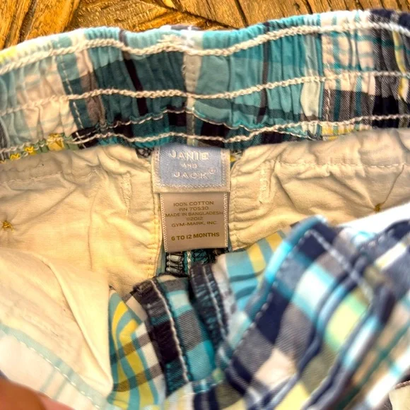 Janie and Jack Checkered Shorts 6 -12 months - Picture 4 of 4